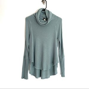 Free People sage green long sleeve waffle knit Kristina turtleneck size Small